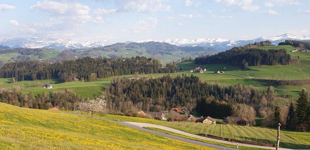 Bnb Alpenblick Lütisburg Exterior foto